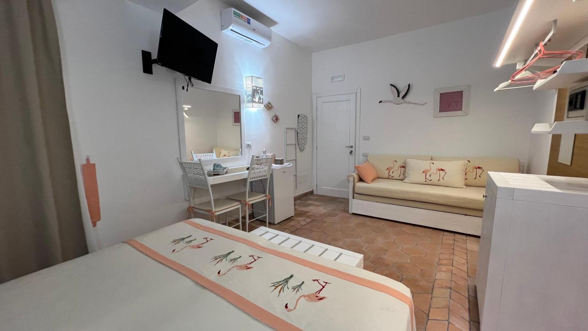 Rooms Apartaments Santa Teresa Капо-Теста Екстер'єр фото