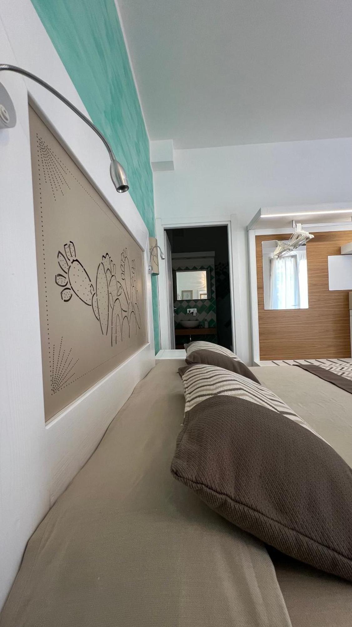 Rooms Apartaments Santa Teresa Капо-Теста Екстер'єр фото