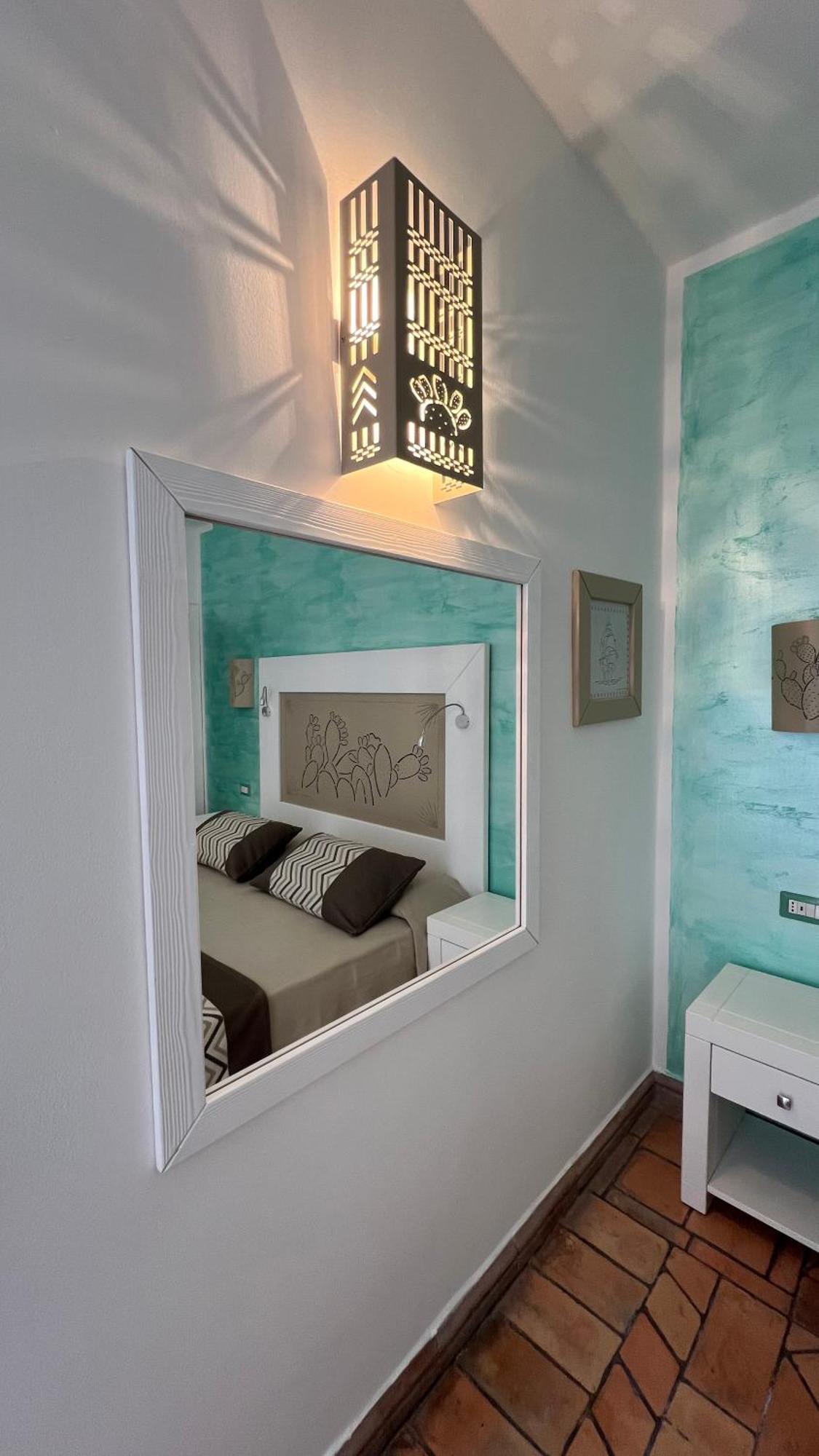 Rooms Apartaments Santa Teresa Капо-Теста Екстер'єр фото